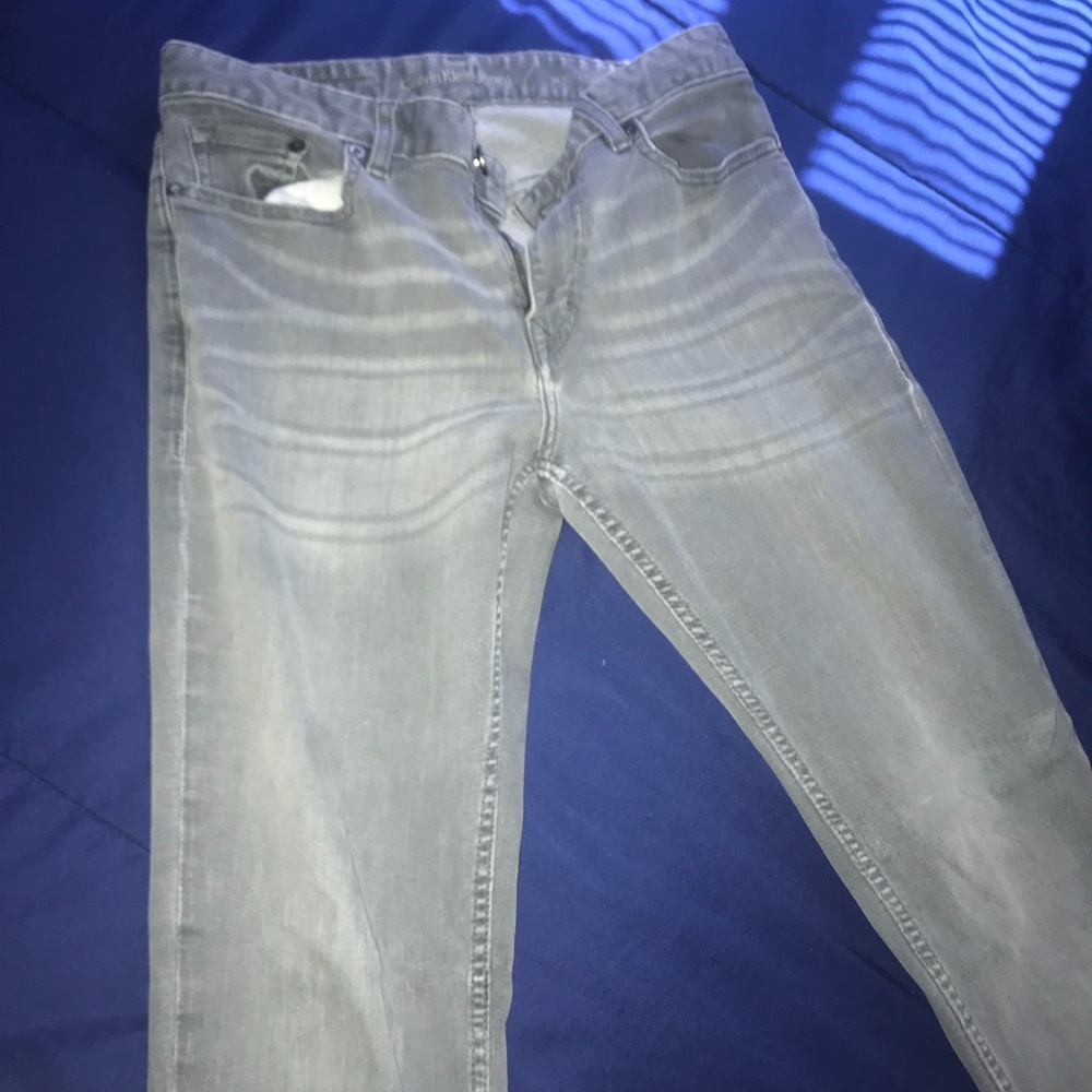 I grew out of these jeans, hardly worn.